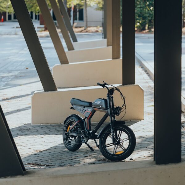 Pre Owned Urban Electric Moped for Everyday Commuting