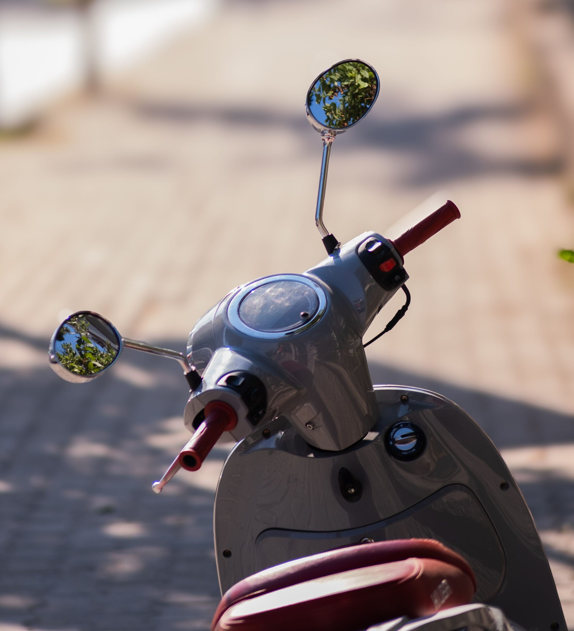 Pre Owned Electric Moped with Efficient Urban Design