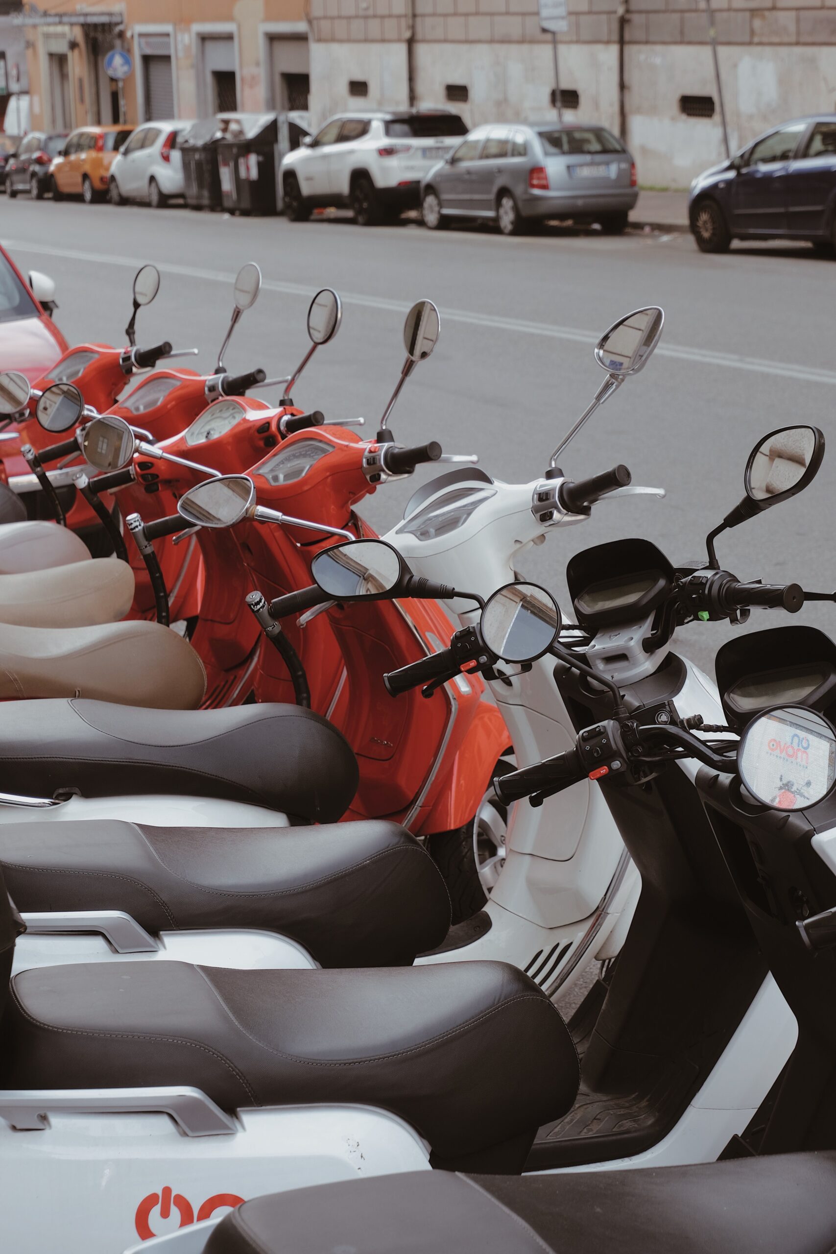 Pre Owned Lightweight Electric Moped for Practical City Travel